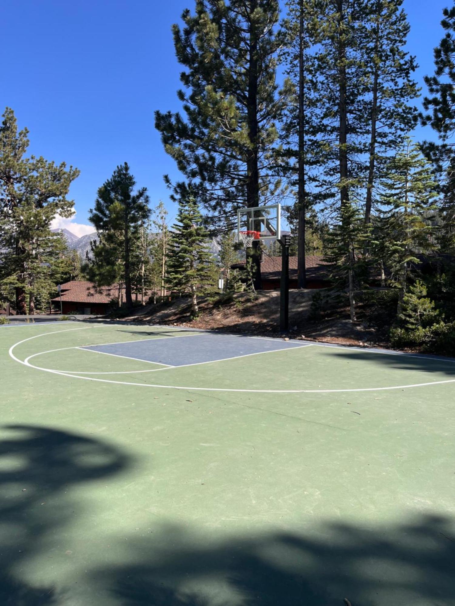 Tastefully Remodeled Condo At Mammoth Ski & Racquet Club, Hot Tub, Garage, 10 Min Walk To Ski Lifts Mammoth Lakes Extérieur photo
