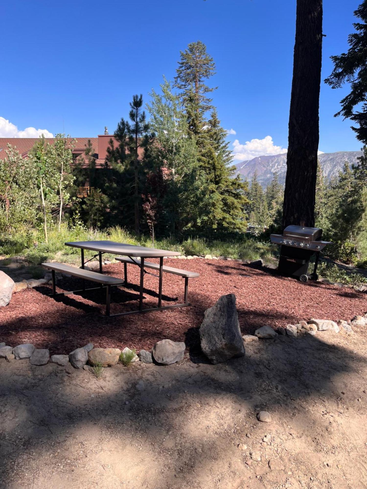 Tastefully Remodeled Condo At Mammoth Ski & Racquet Club, Hot Tub, Garage, 10 Min Walk To Ski Lifts Mammoth Lakes Extérieur photo