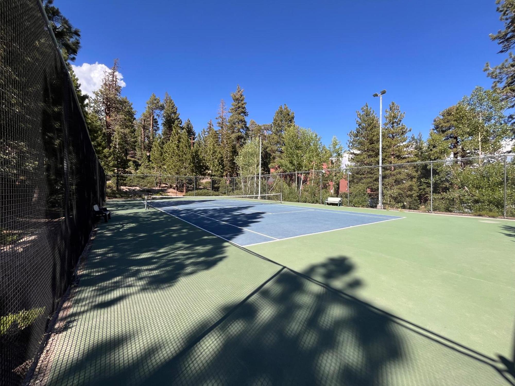 Tastefully Remodeled Condo At Mammoth Ski & Racquet Club, Hot Tub, Garage, 10 Min Walk To Ski Lifts Mammoth Lakes Extérieur photo