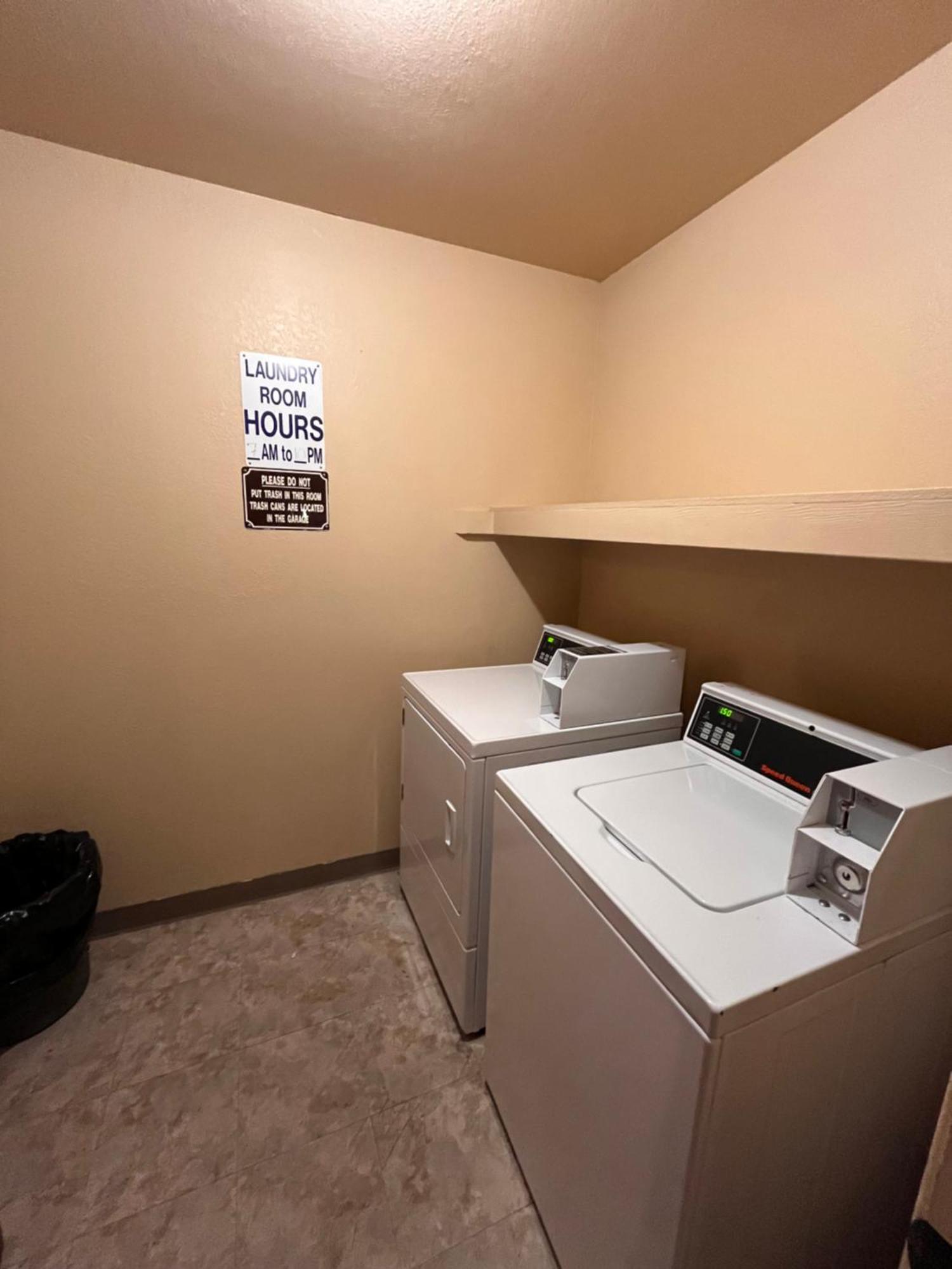 Tastefully Remodeled Condo At Mammoth Ski & Racquet Club, Hot Tub, Garage, 10 Min Walk To Ski Lifts Mammoth Lakes Extérieur photo