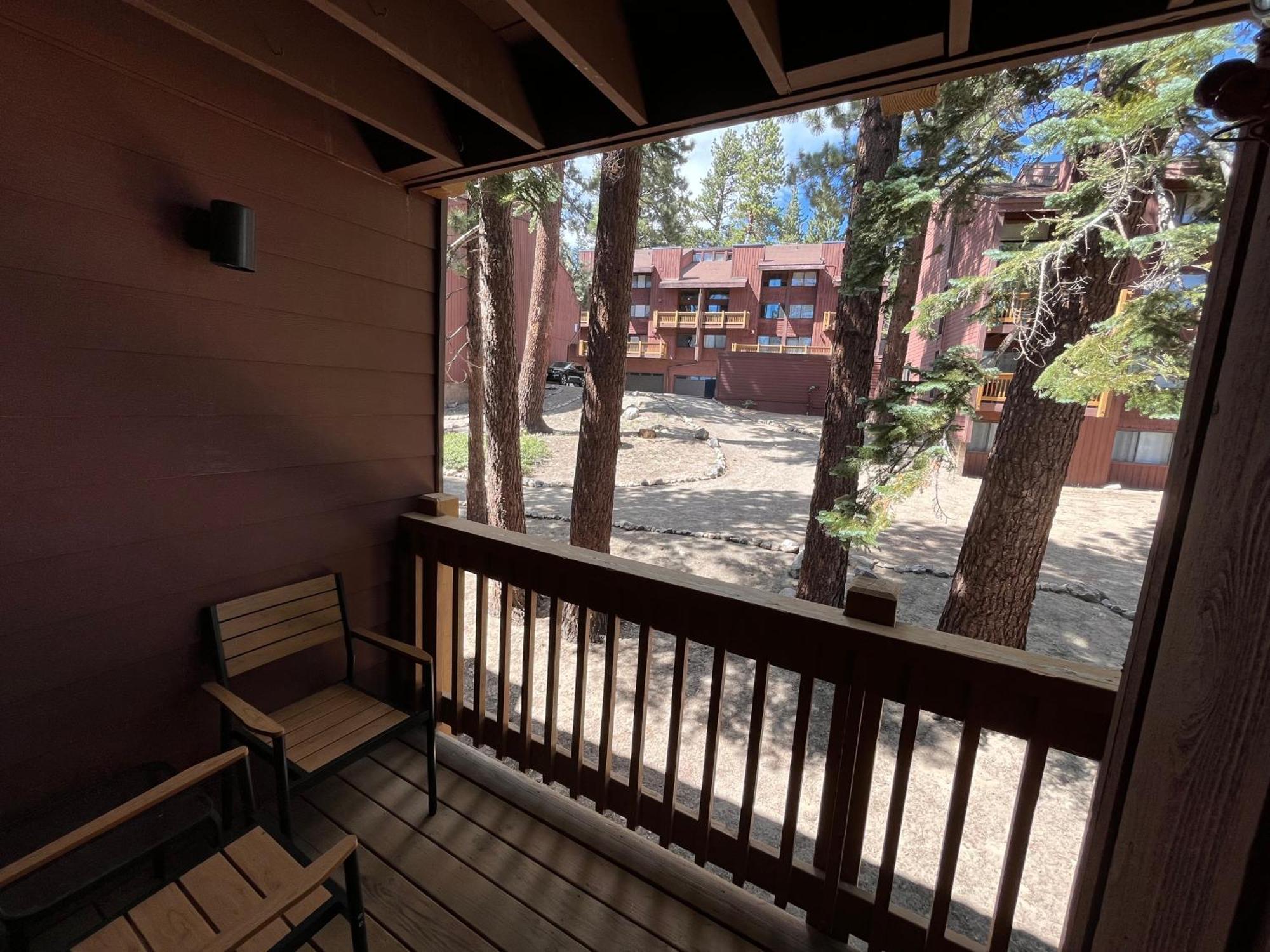 Tastefully Remodeled Condo At Mammoth Ski & Racquet Club, Hot Tub, Garage, 10 Min Walk To Ski Lifts Mammoth Lakes Extérieur photo