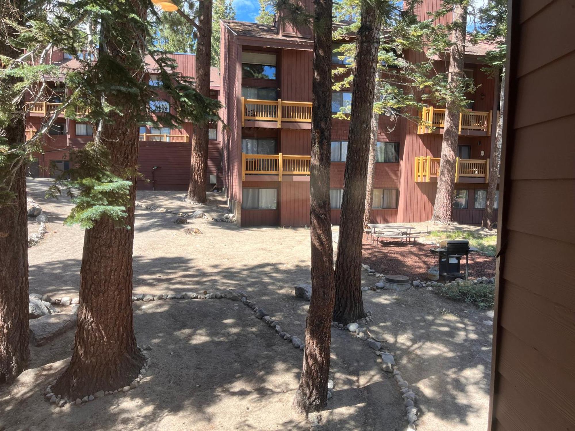 Tastefully Remodeled Condo At Mammoth Ski & Racquet Club, Hot Tub, Garage, 10 Min Walk To Ski Lifts Mammoth Lakes Extérieur photo