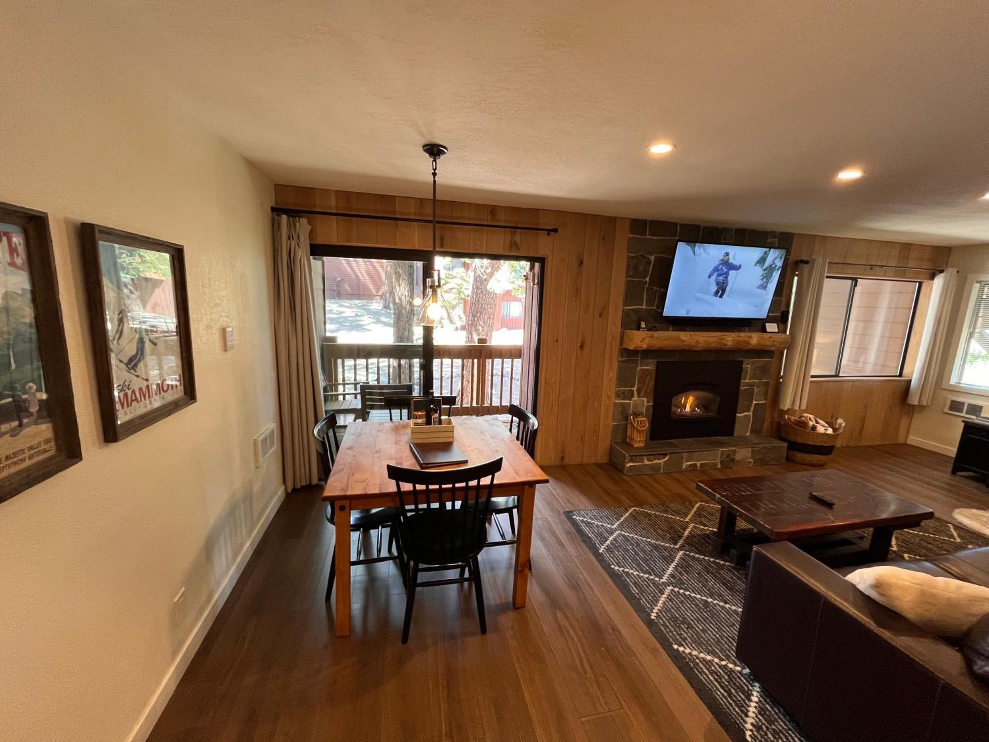 Tastefully Remodeled Condo At Mammoth Ski & Racquet Club, Hot Tub, Garage, 10 Min Walk To Ski Lifts Mammoth Lakes Extérieur photo