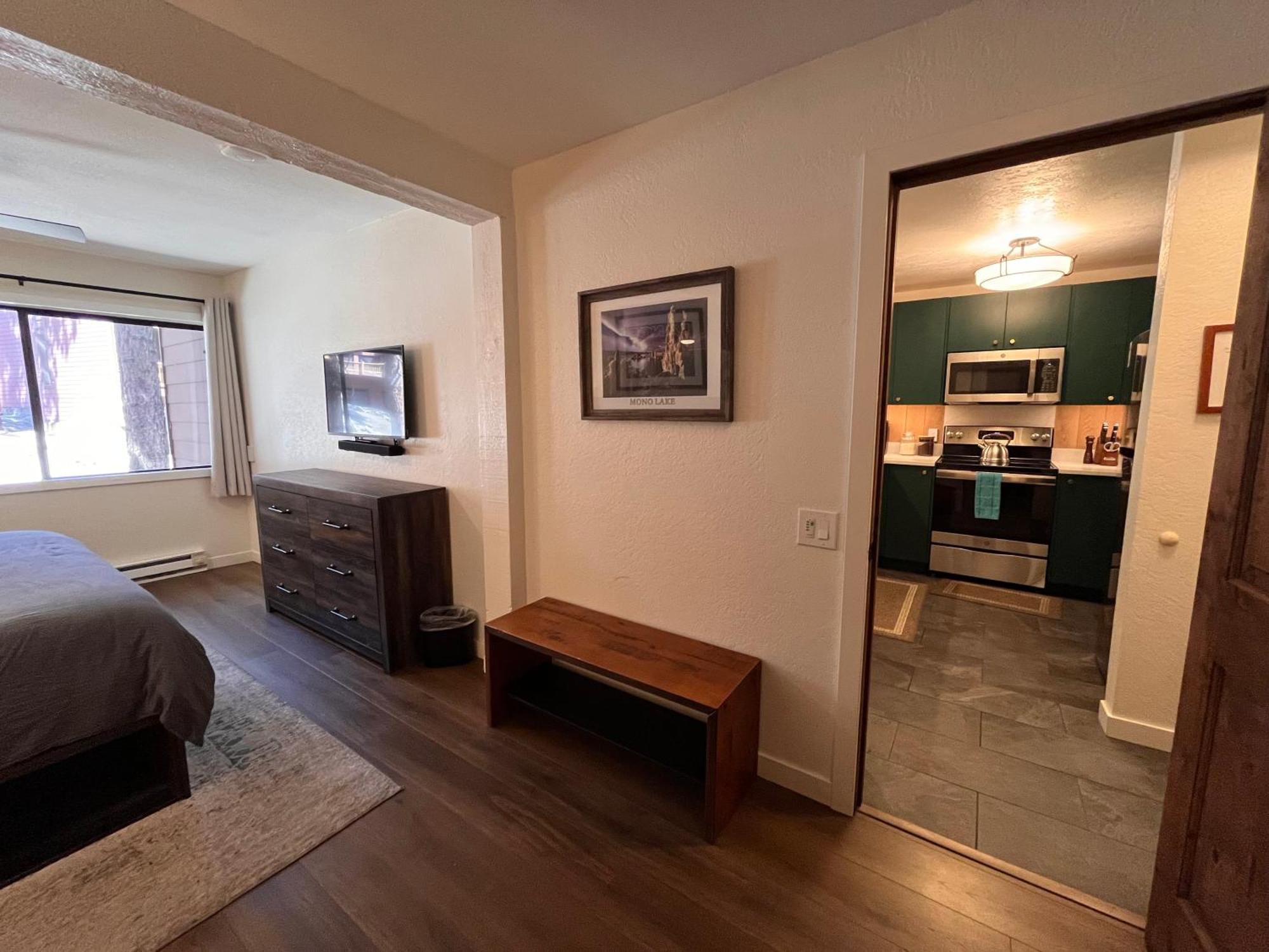 Tastefully Remodeled Condo At Mammoth Ski & Racquet Club, Hot Tub, Garage, 10 Min Walk To Ski Lifts Mammoth Lakes Extérieur photo