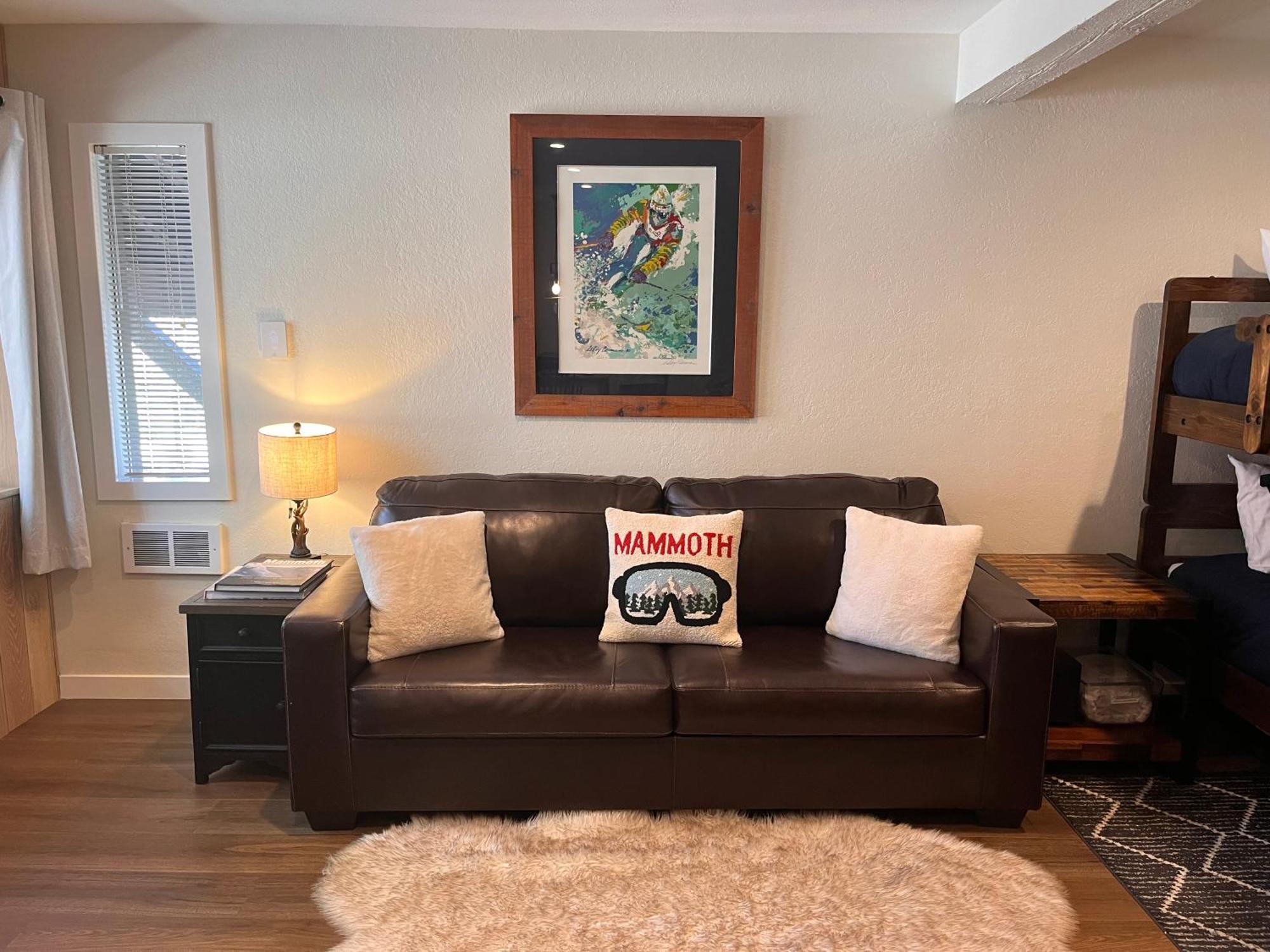 Tastefully Remodeled Condo At Mammoth Ski & Racquet Club, Hot Tub, Garage, 10 Min Walk To Ski Lifts Mammoth Lakes Extérieur photo